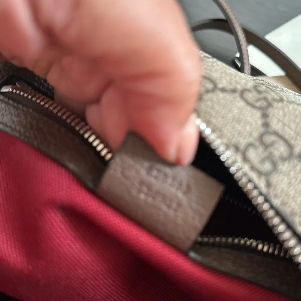 AUTHENTIC Gucci GG Supreme Tote Shoulder Bag - Picture 12 of 13